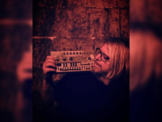 Rob Acid öröksége: Robert Babicz és az acid-techno esszenciája