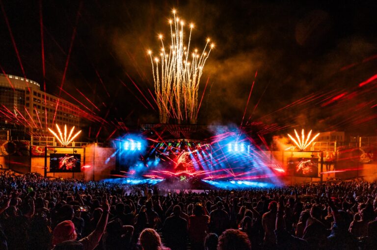 Saját univerzumot épít a Ganja White Night